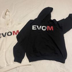 New 100% Cotton Hoodies & T-Shirts – Sale 