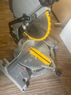 Miter saw buena condición