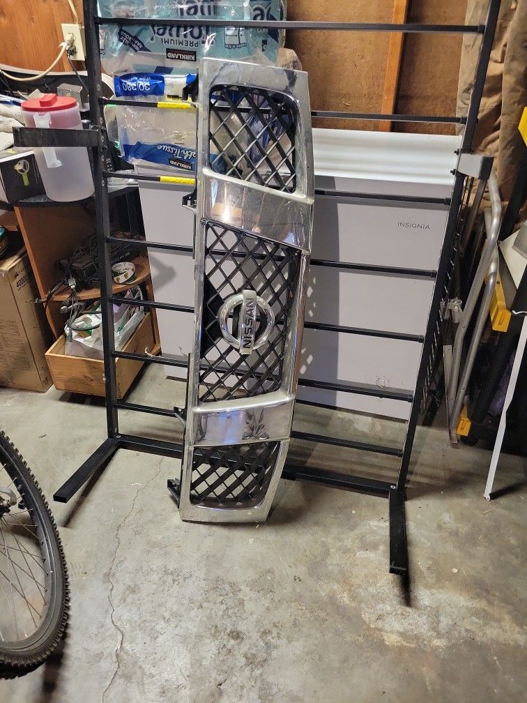 2006 Nissan Titan Stock Grill