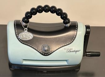 Sizzix Texture Boutique Embossing & Card Making Machine.