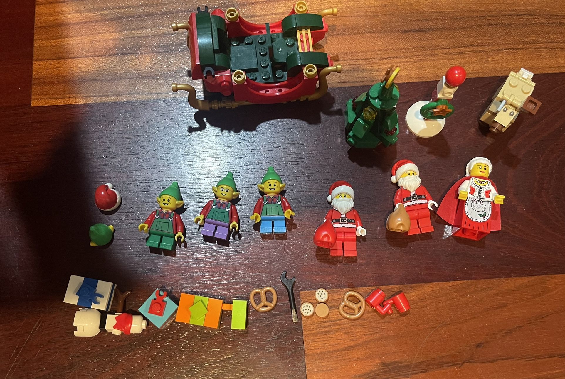 LEGO Christmas Minifigures 