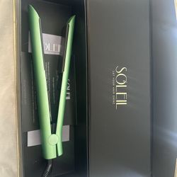 Soleil Flat Iron