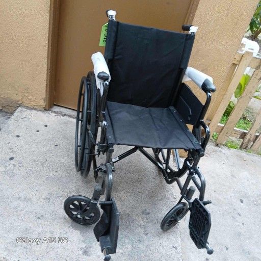 wheelchair 
