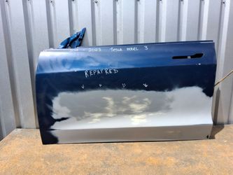 2017-2018-2019-2020-2021-2022-2023 TESLA MODEL 3 LEFT FRONT DOOR OEM USED #11644