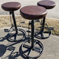 Adjustable height barstools