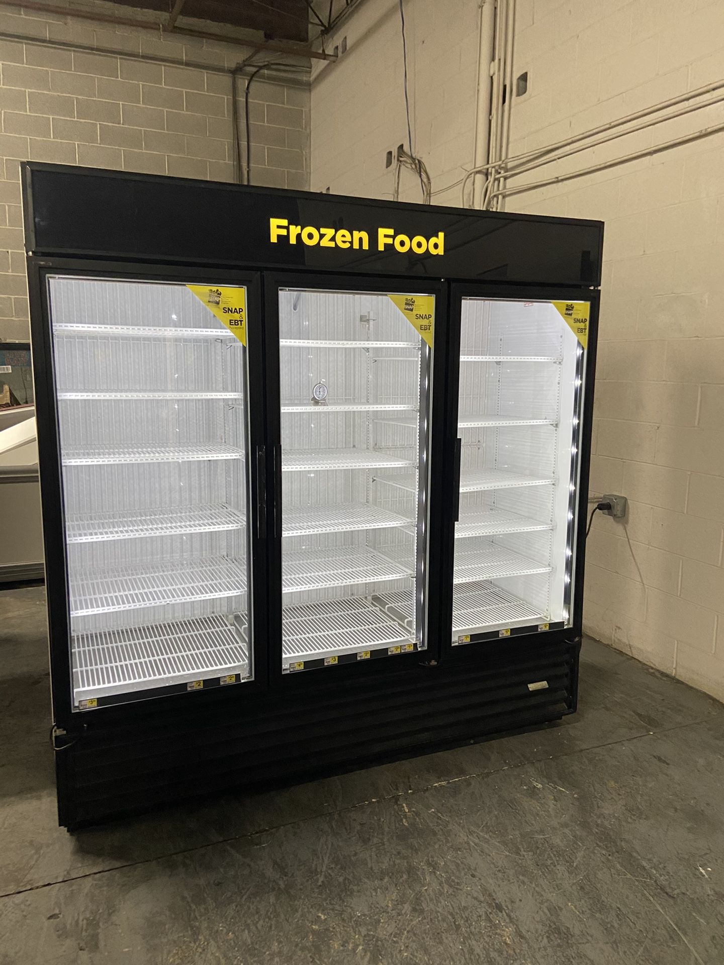 Commercial freezer