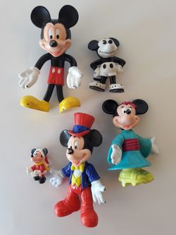 DISNEY EPCOT MICKEY AND FRIENDS