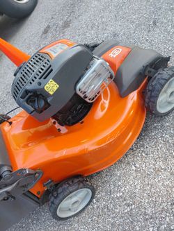 Husqurvanna self propelled all wheel drive