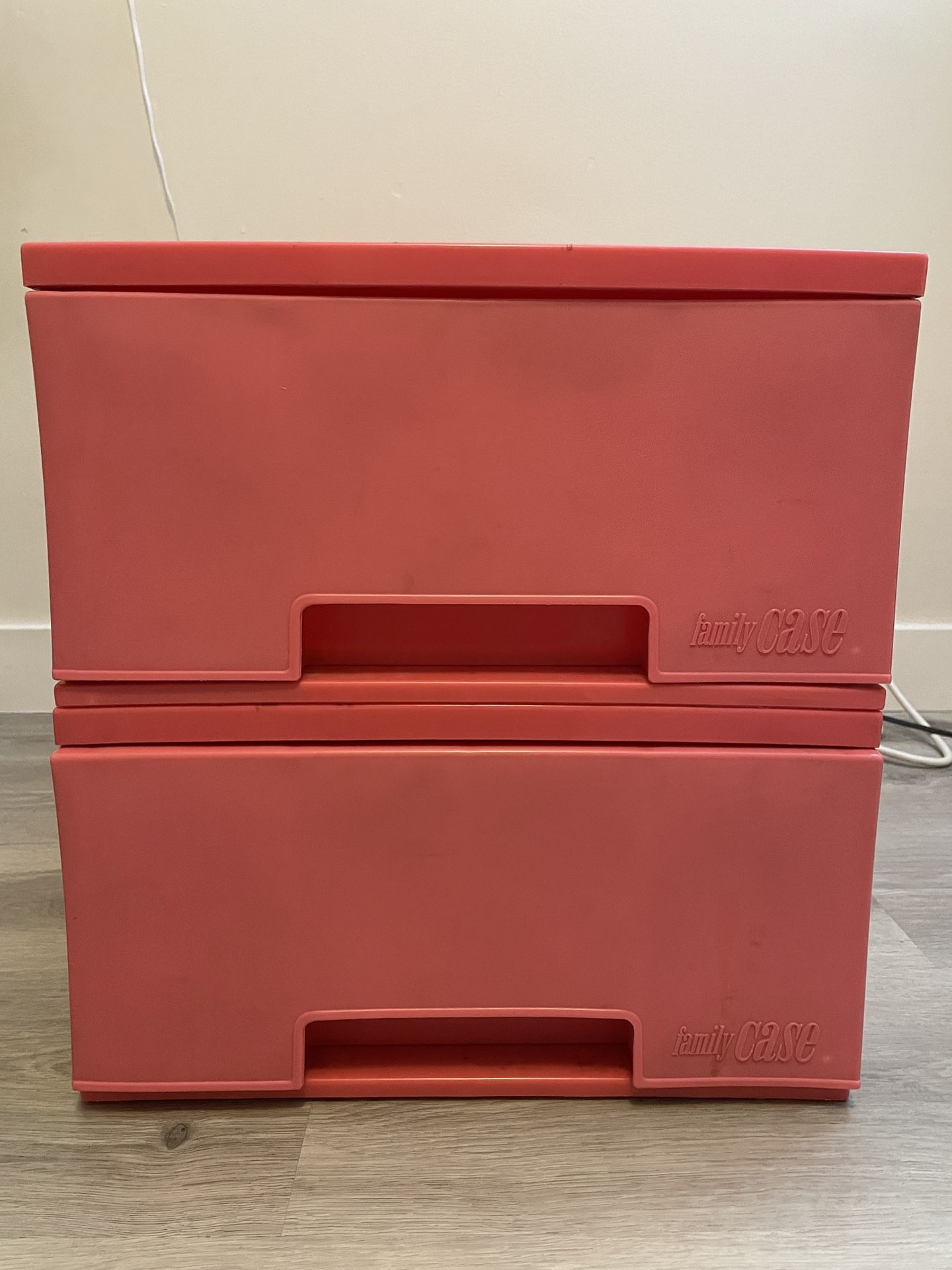 🌸 Red Plastic Storage Drawers – Stackable Set