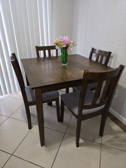 Hermoso 💚 Comedor 4 Sillas