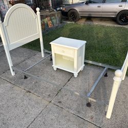 Hillsdale Single Bed With Frame And Night Stand 