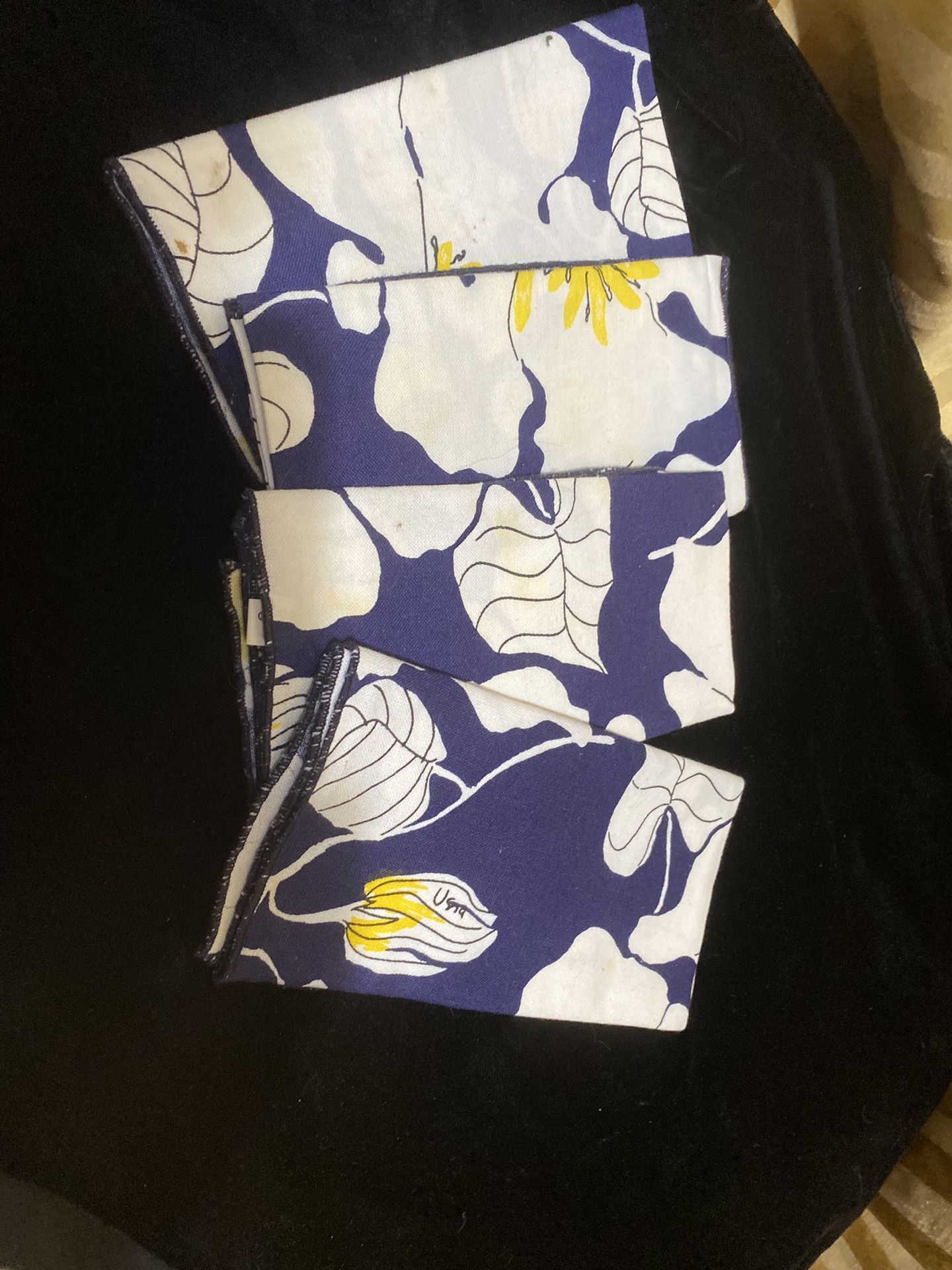 VINTAGE VERA NAPKINS