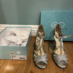 Silver Glittery Heels - Size 8 Betsy Johnson 