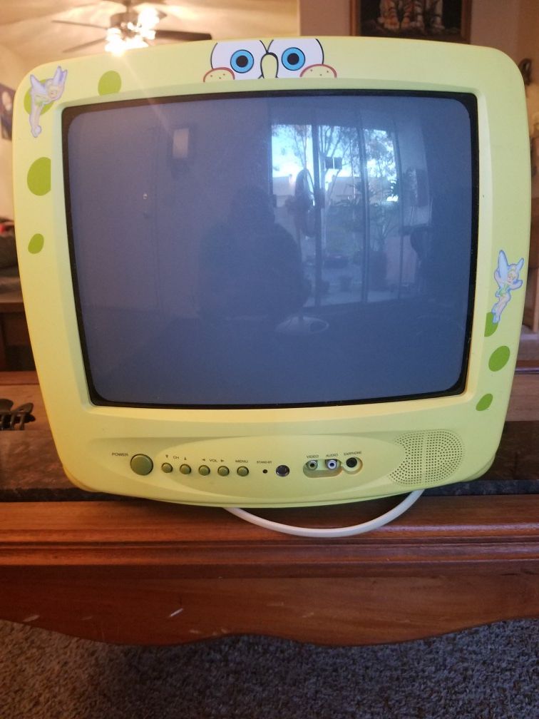 SpongeBob TV 13 inch color TV with remote