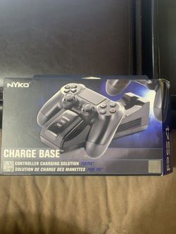 NYKO PS4 Controller Charge Base NEW/UNOPENED