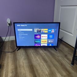 32” ONN Tv Works Like New With Remote 