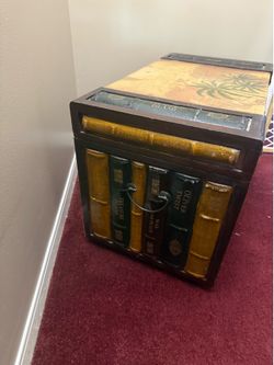 Vintage Treasure Chest Storage Trunk