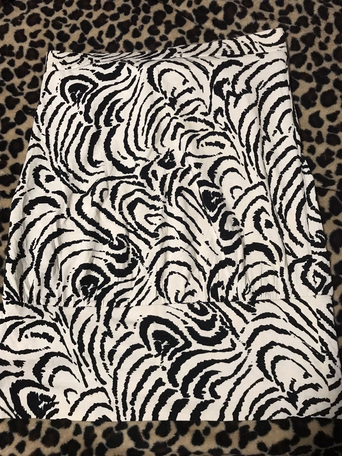NEW! Victoria Secret Moda International Black/Ivory Strapless Tunic Sz Small
