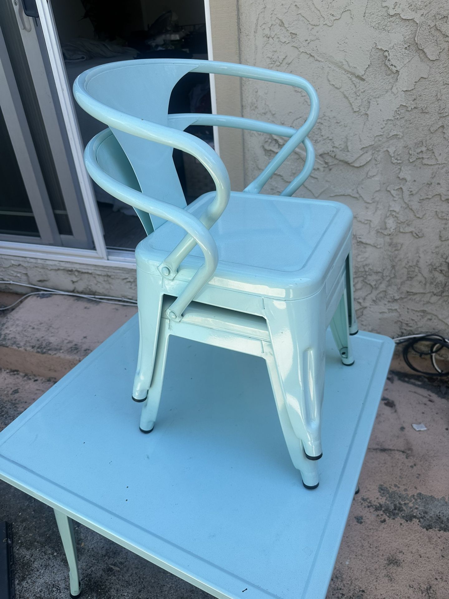 Kids Table