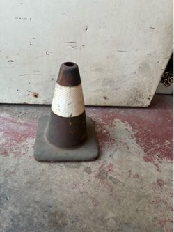 Traffic cone reflective