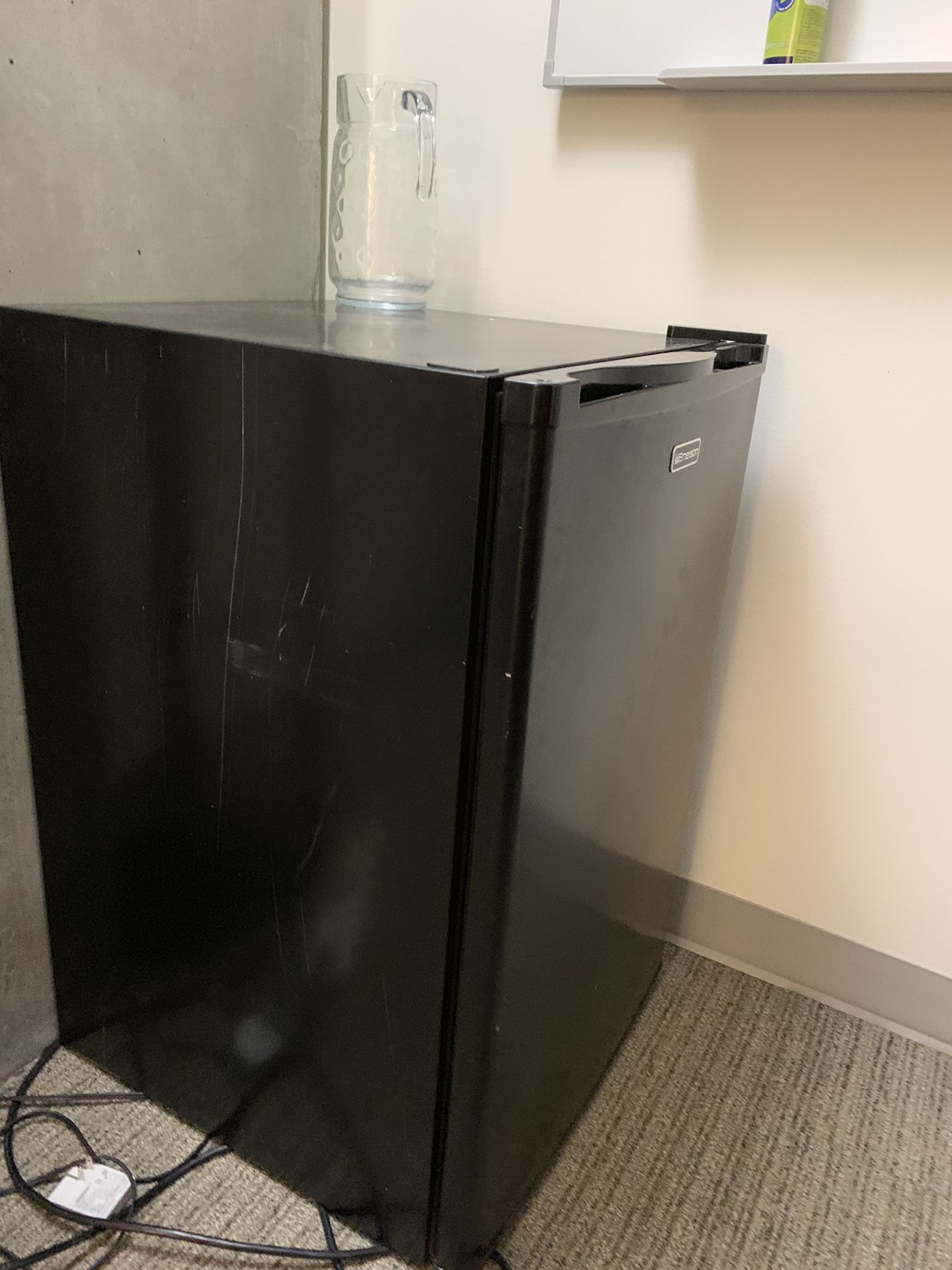 Emerson mini fridge for Sale in Redmond, WA OfferUp