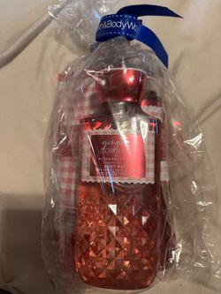 New Bath & Body Works Gingham Gorgeous Gift Set