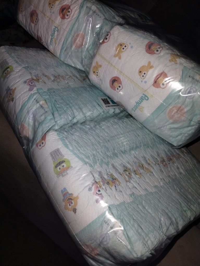 2 Packs Pampers Size 2