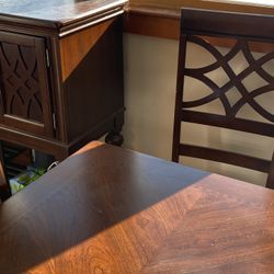 Dining Table With 6 Chairs And Hucher Cabinet 