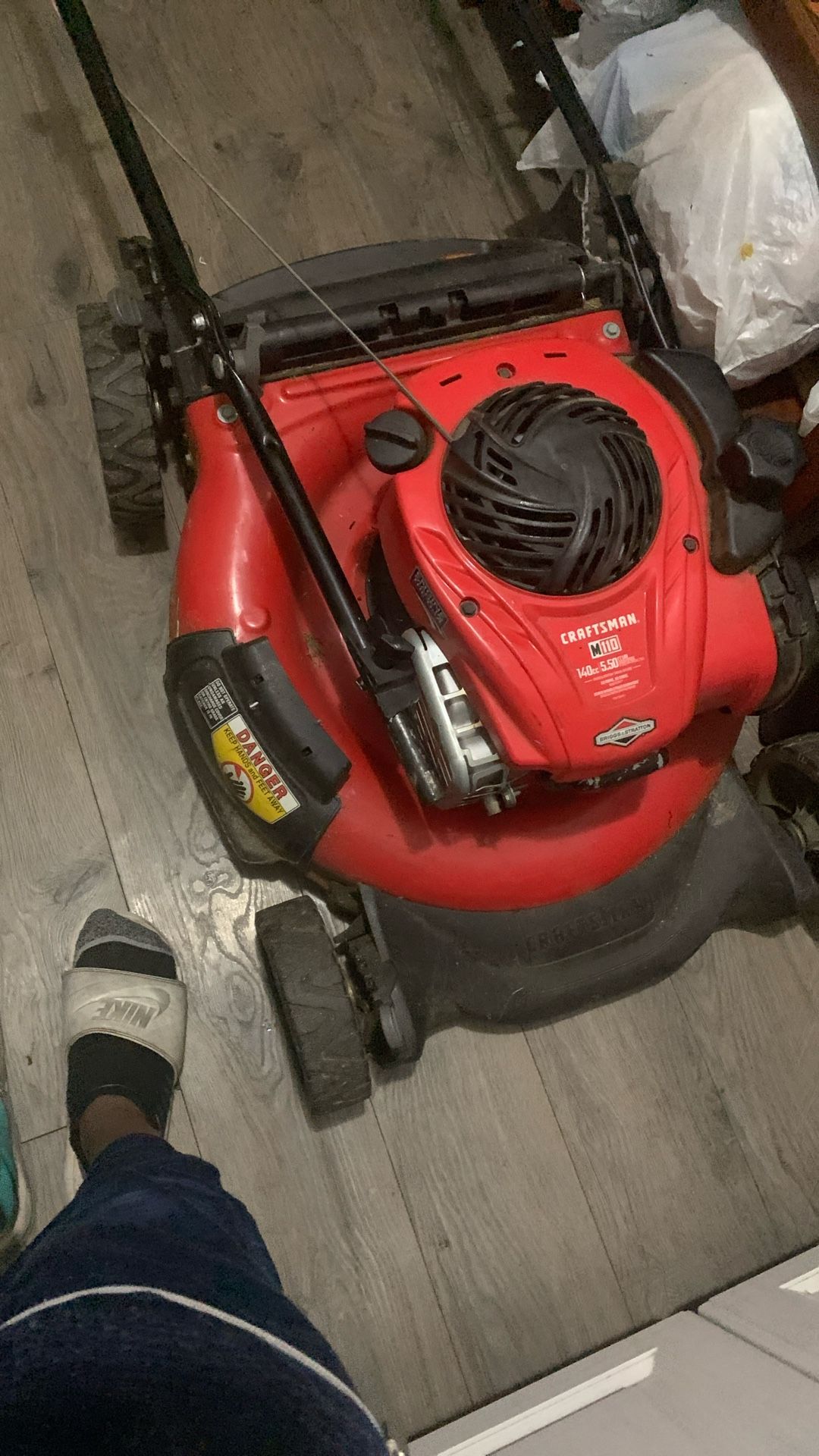 Crafts man Lawn Mower 