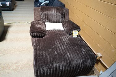Power Chaise Lounger with Headrest — Studio West 