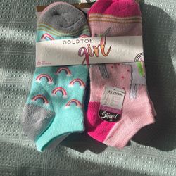 GIRLS GOLD TOE NO SHOW SOCKS 6 PR LARGE Has Rainbow Unicorns & More