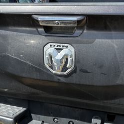 2009-2024 Dodge Ram 1500 Tailgate. (OEM) Also Fits Ram 2500 & 3(contact info removed)–2024.