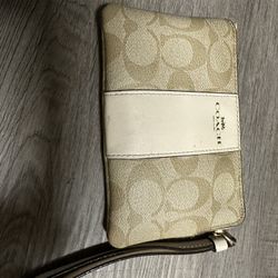Coach Corner, Zip Wristlet Wallet