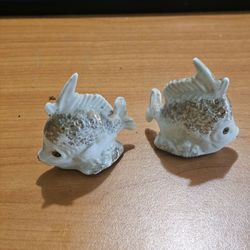 1950s Vintage Mid-Century White Ceramic Fish Salt & Pepper Shakers.