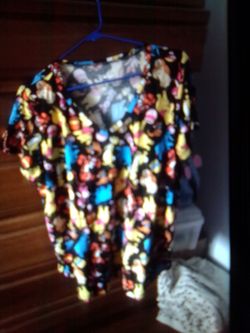 Disney Pooh and friends women's size 2 (22/24)