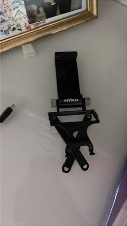 Nyko Smart Clip Phone Mount for PS4 Controller