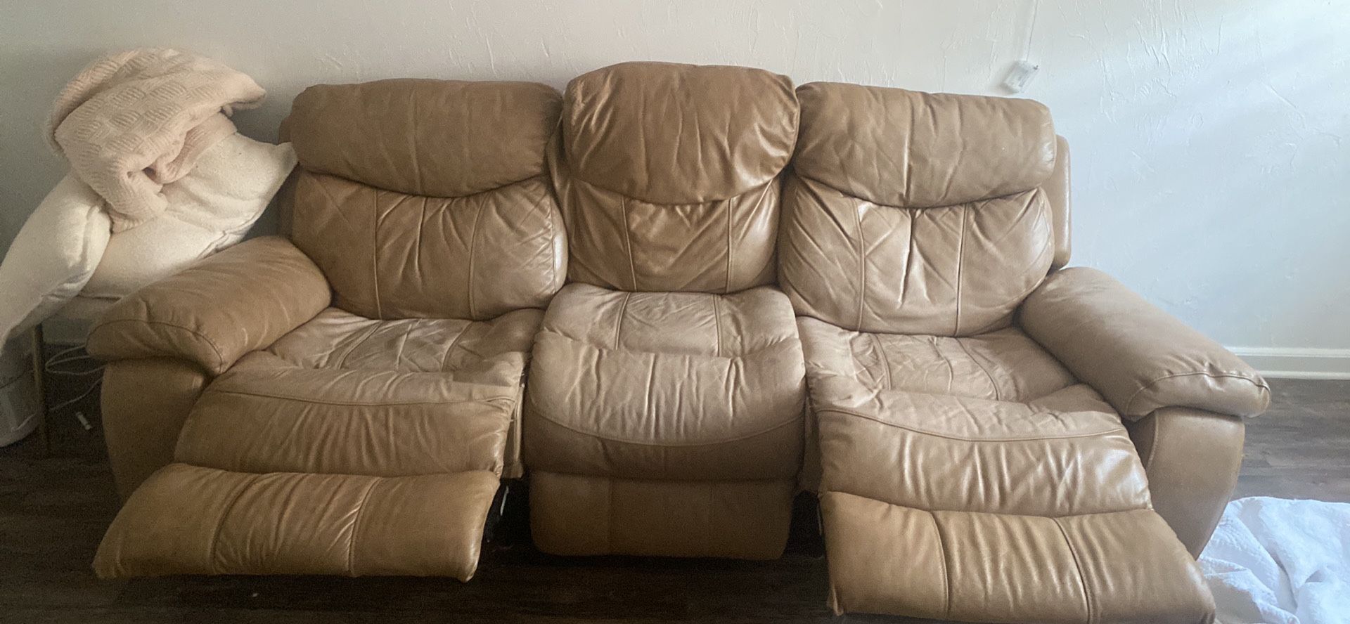 LEATHER COUCH W/ RECLINERS