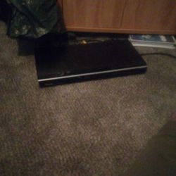 Toshiba DVD Player  35$    Or Best Offer