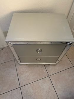 Mirrored 2-Drawer Nightstand