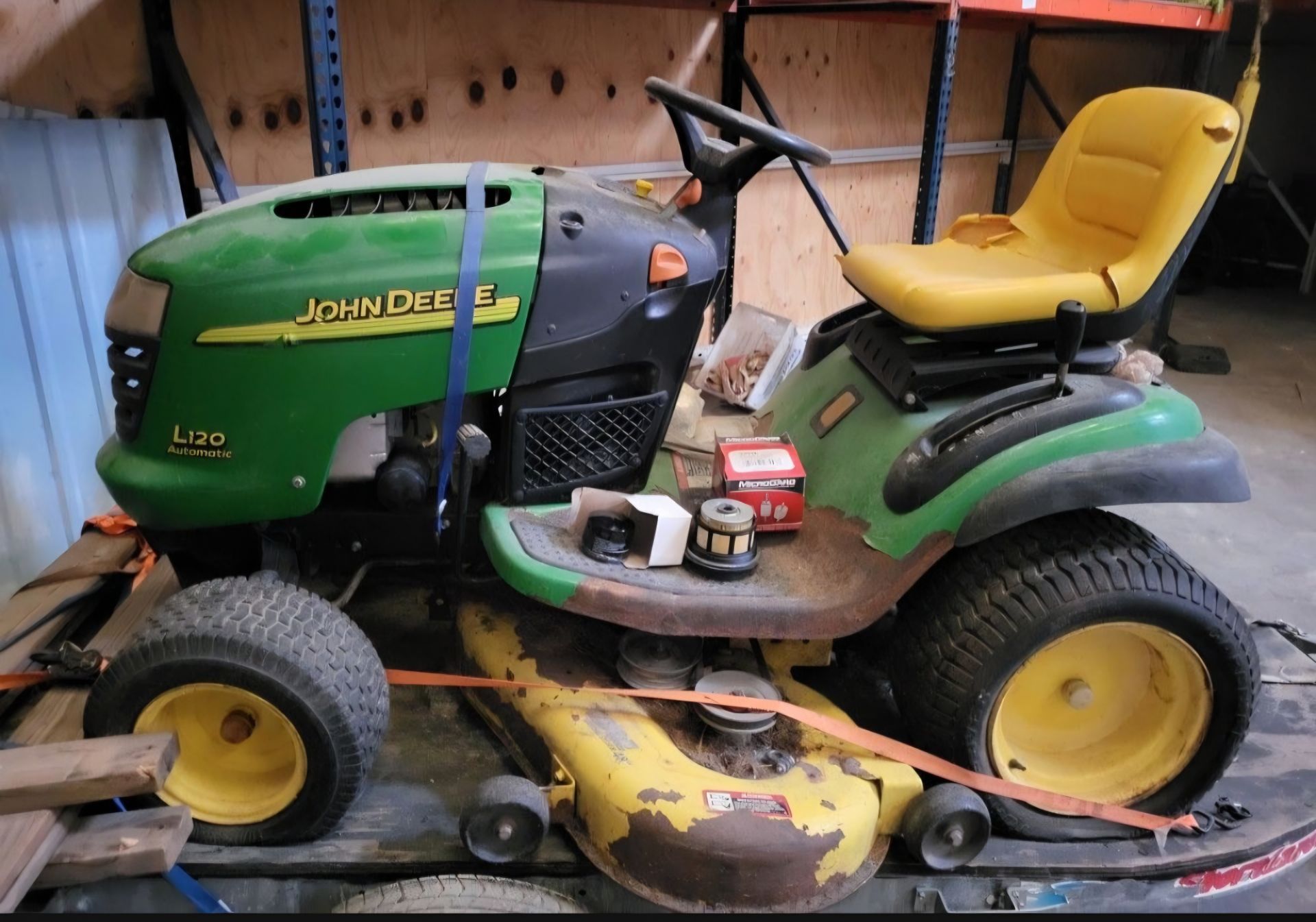 John Deer Riding Lawn Mower