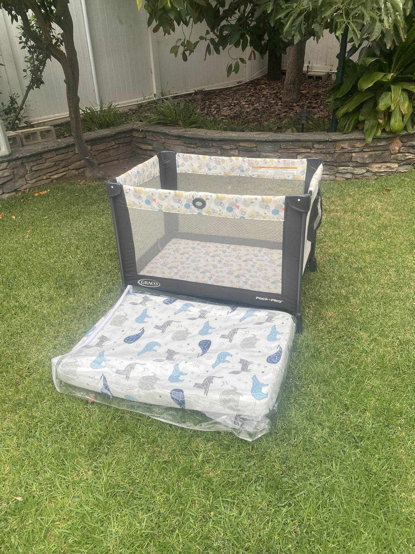 Graco Portable Playpen W/ New Sleeping Cushion