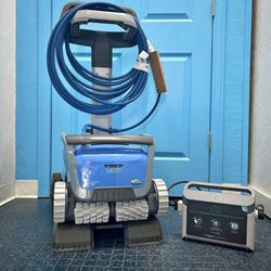 Maytronics Dolphin M600 Robot Pool Cleaner