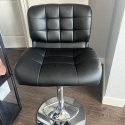 Vanity/Desk Chair 