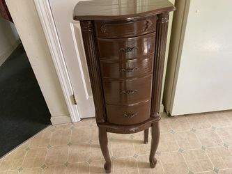 Mint Condition Jewelry Armoire