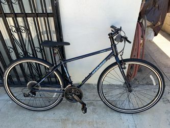 Jamis Coda S2 bike bicycle 15 inch small (used - like new)