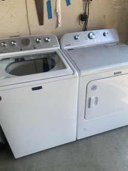 2023 Maytag Washer and Gas Dryer