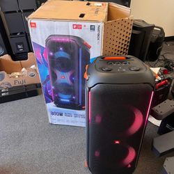 JBL PartyBox 710 Portable Party Speaker