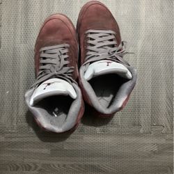 Jordan 5 Burgundy