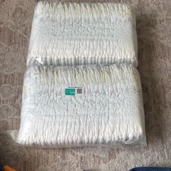 Pampers Size 3 Baby Diapers 