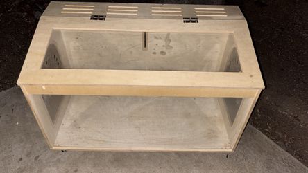 Wooden Reptile Enclosure with Ventilation